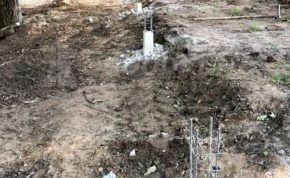 Фундамент под забор столбчатый